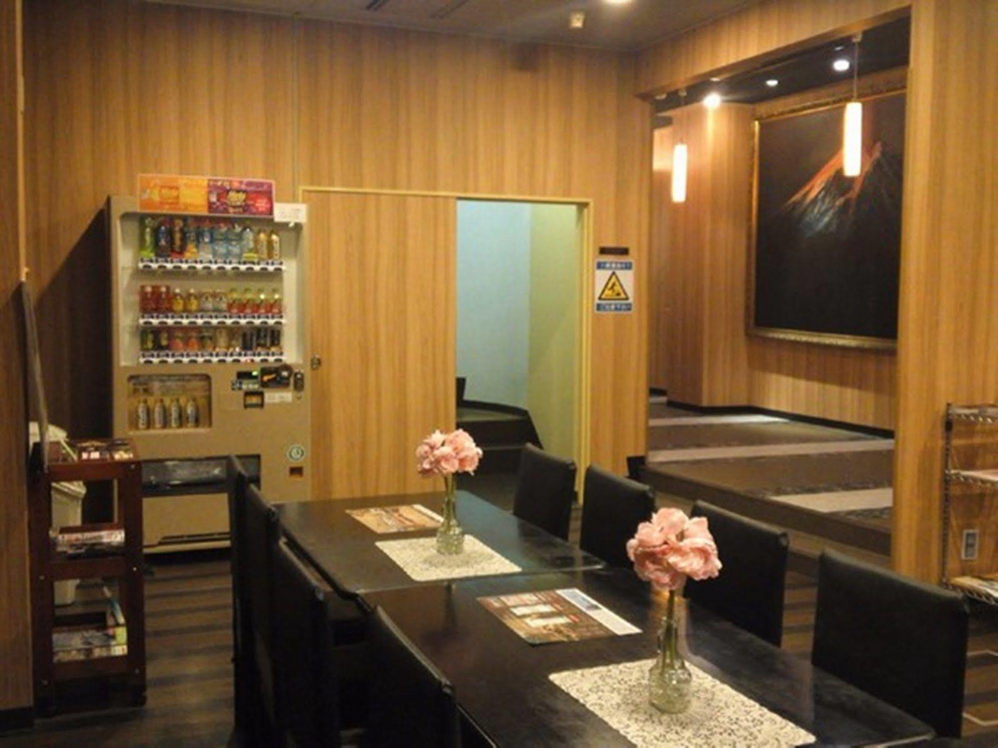 Apa Hotel Tsubamesanjo Ekimae Экстерьер фото